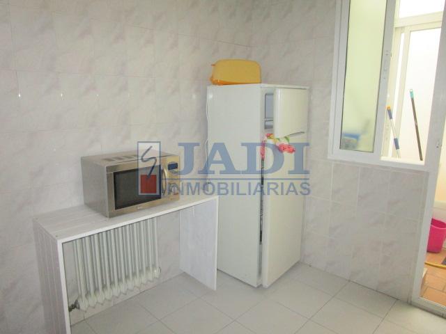 For sale of flat in Valdepeñas