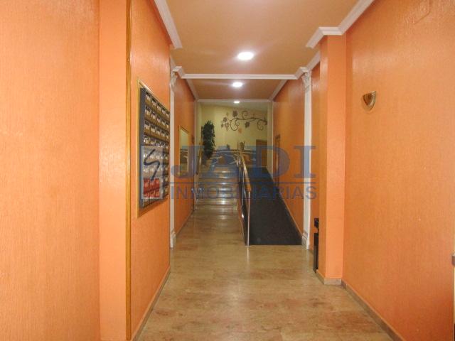 For sale of flat in Valdepeñas