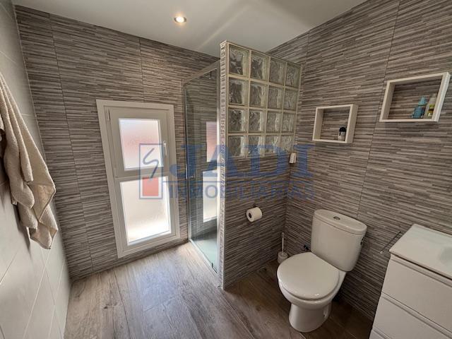 Venta de casa en Valdepeñas