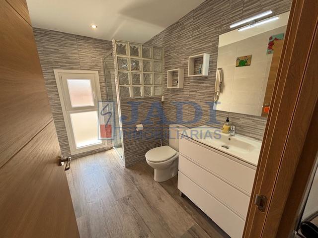 Venta de casa en Valdepeñas