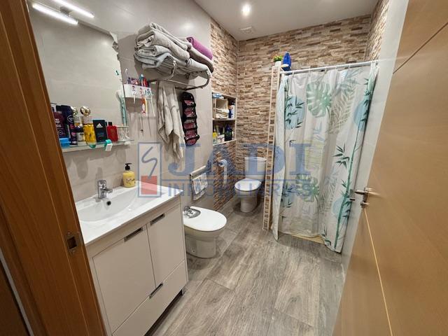 Venta de casa en Valdepeñas