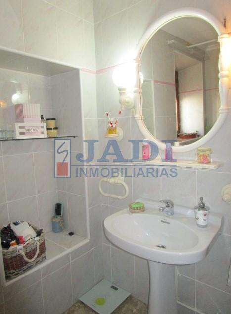 Venta de casa en Valdepeñas