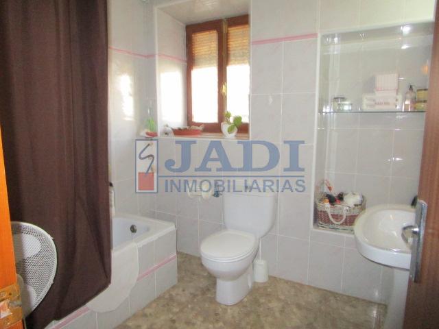 Venta de casa en Valdepeñas