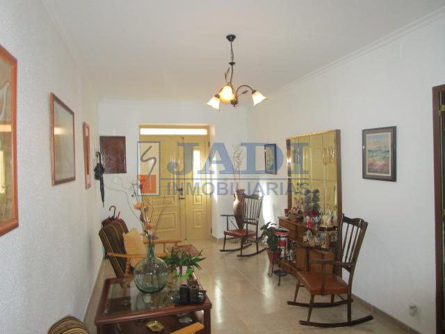 Venta de casa en Valdepeñas