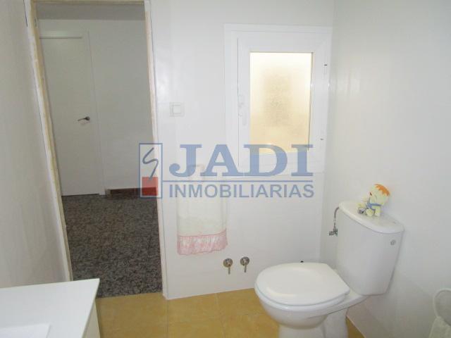 Venta de casa en Valdepeñas