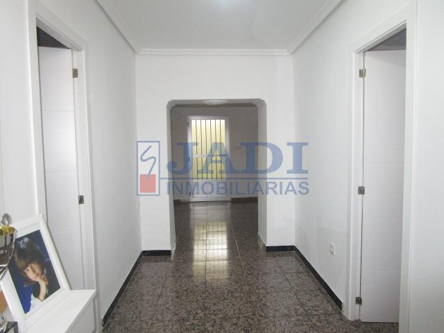 Venta de casa en Valdepeñas