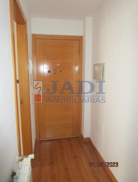 For sale of penthouse in Valdepeñas