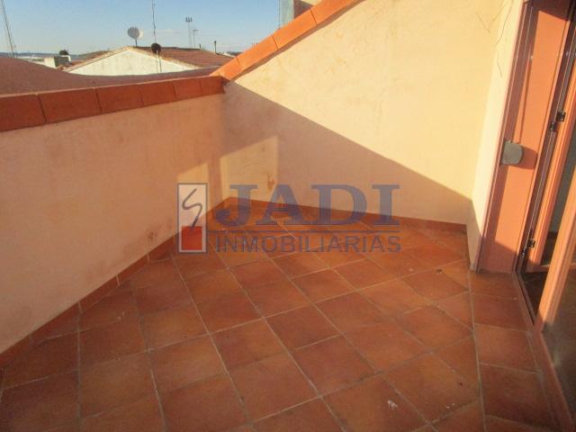 For sale of penthouse in Valdepeñas