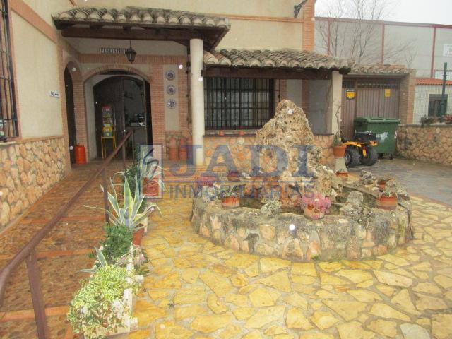 Venta de local en Viso del Marqués
