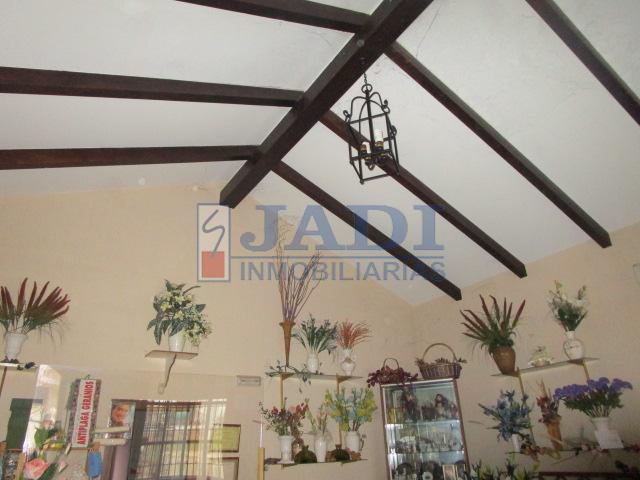 Venta de local en Viso del Marqués