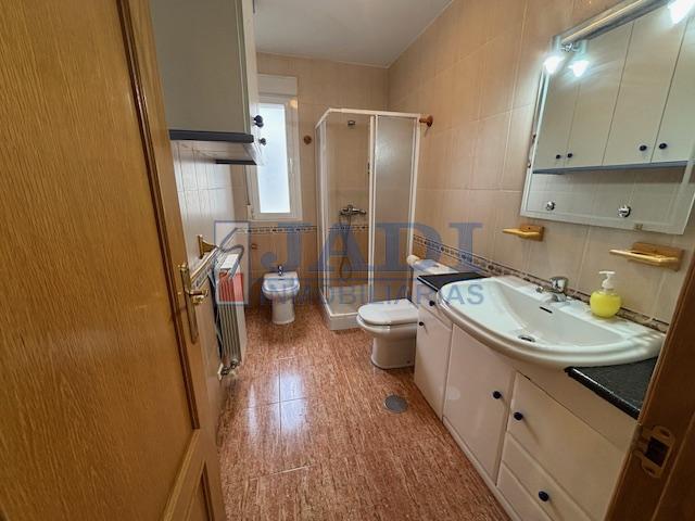 For rent of penthouse in Valdepeñas