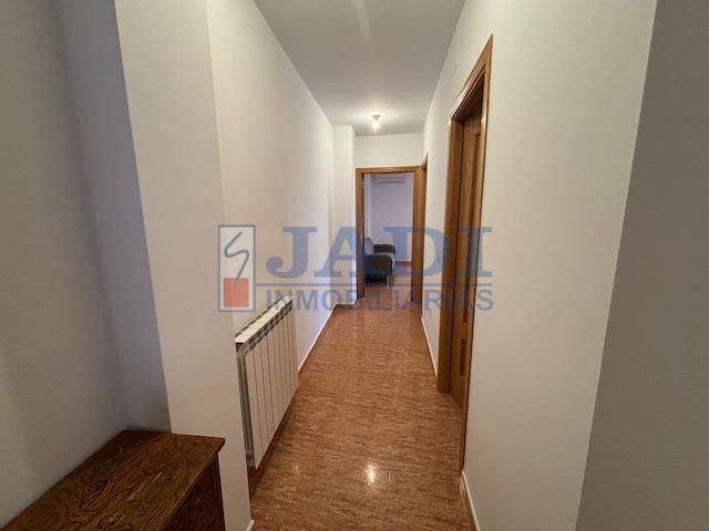 For rent of penthouse in Valdepeñas