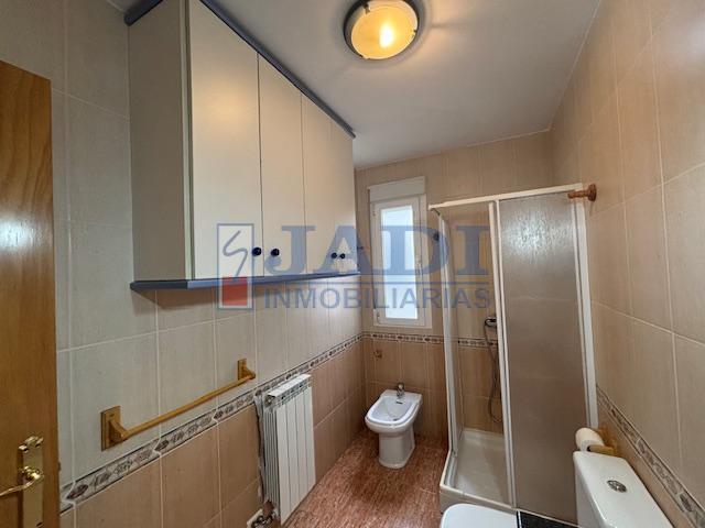 For rent of penthouse in Valdepeñas