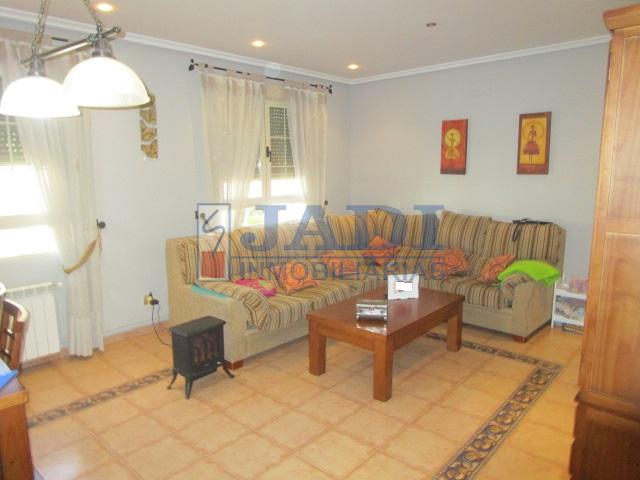 For sale of house in Valdepeñas