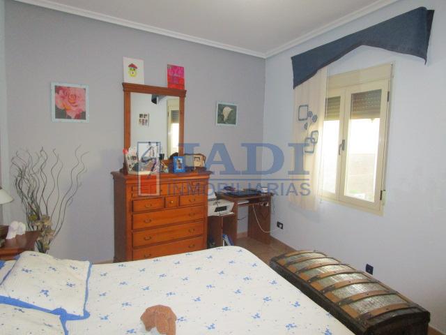 For sale of house in Valdepeñas