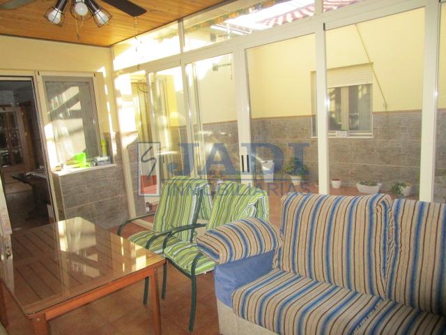 For sale of house in Valdepeñas