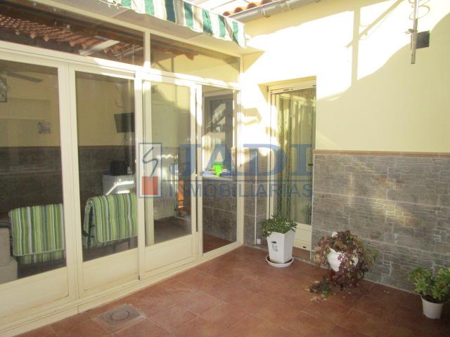 For sale of house in Valdepeñas