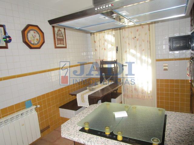 For sale of house in Valdepeñas