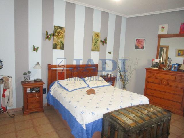 For sale of house in Valdepeñas