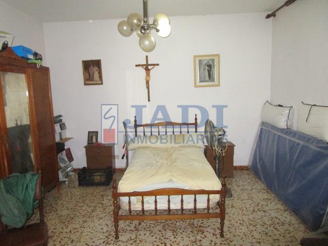 Venta de casa en Valdepeñas