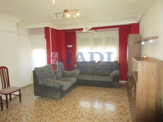 For sale of flat in Valdepeñas