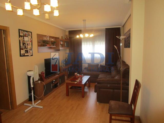 For sale of flat in Valdepeñas