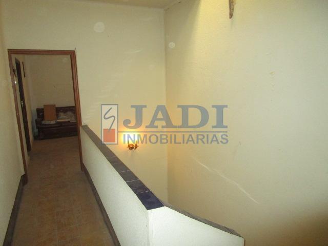 For sale of house in Valdepeñas