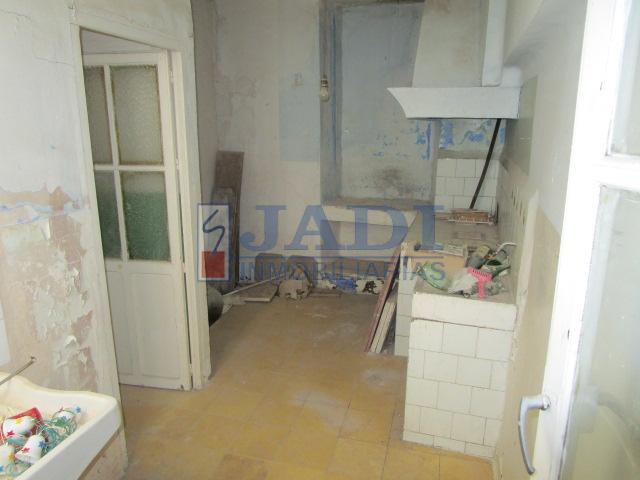 For sale of house in Valdepeñas