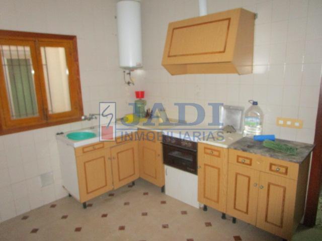 For sale of house in Valdepeñas