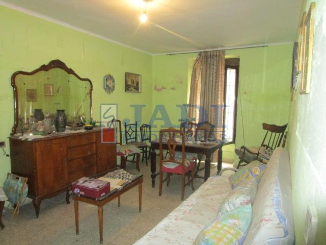 Venta de casa en Valdepeñas