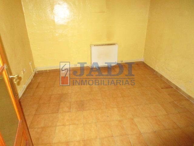 For sale of house in Valdepeñas