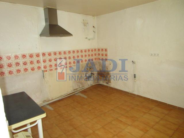 Venta de casa en Valdepeñas