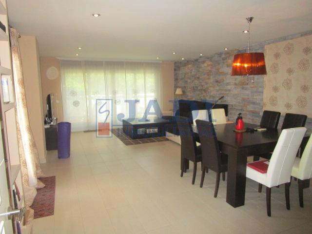 Venta de casa en Valdepeñas
