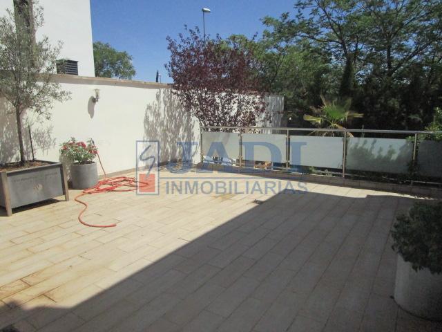 Venta de casa en Valdepeñas