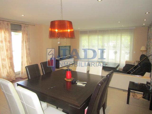 Venta de casa en Valdepeñas