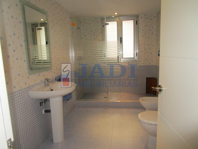Venta de casa en Valdepeñas