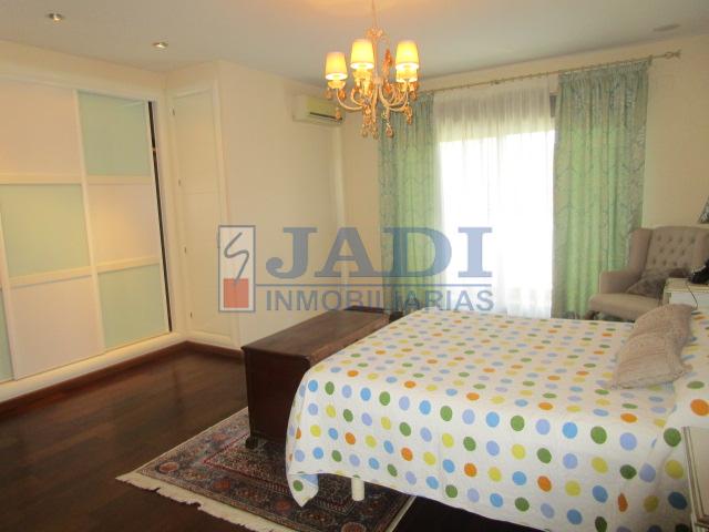 Venta de casa en Valdepeñas