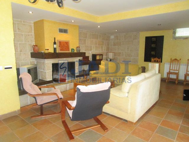 Venta de casa en Valdepeñas