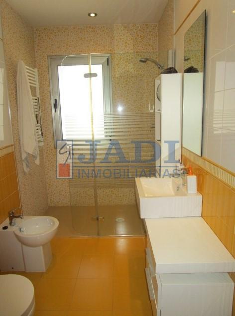 Venta de casa en Valdepeñas