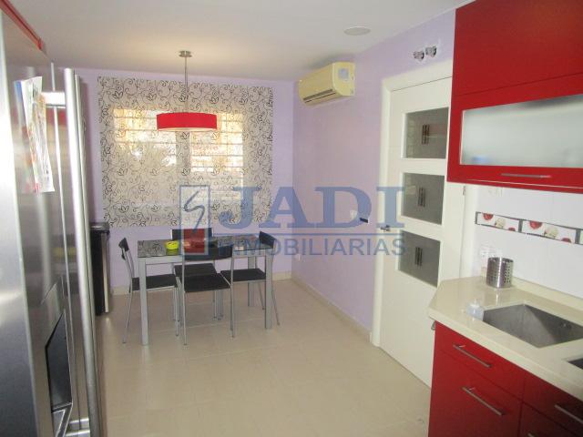 Venta de casa en Valdepeñas