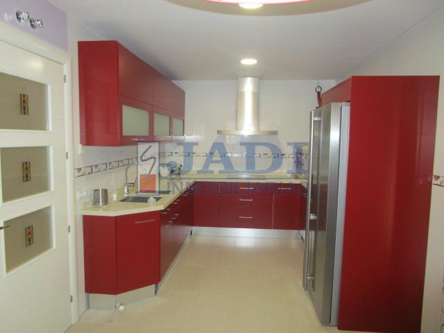 Venta de casa en Valdepeñas