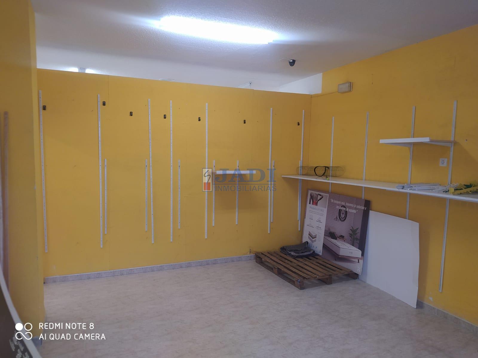 Venta de local en Valdepeñas