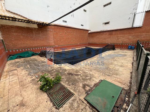 Venta de casa en Valdepeñas