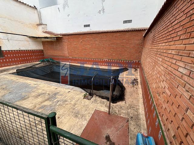 Venta de casa en Valdepeñas