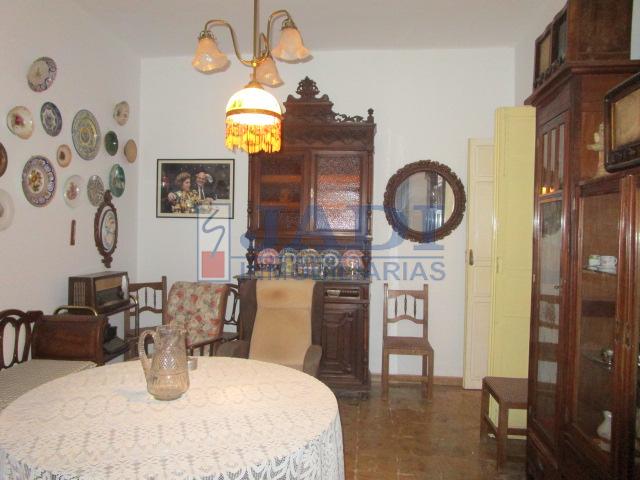 Venta de casa en Valdepeñas