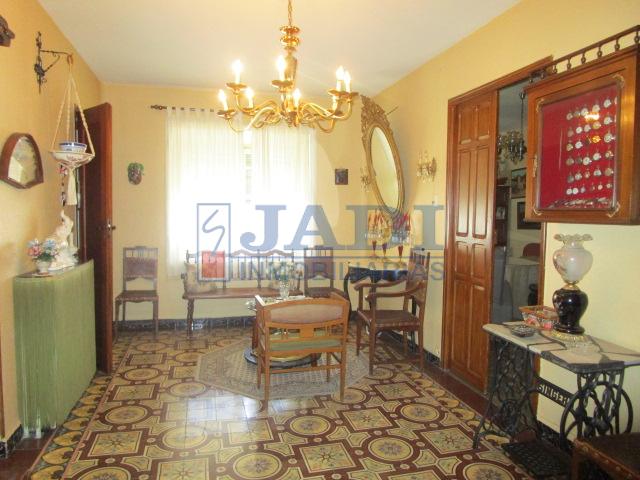 Venta de casa en Valdepeñas