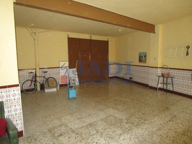 For sale of house in Valdepeñas