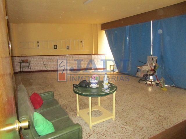 For sale of house in Valdepeñas