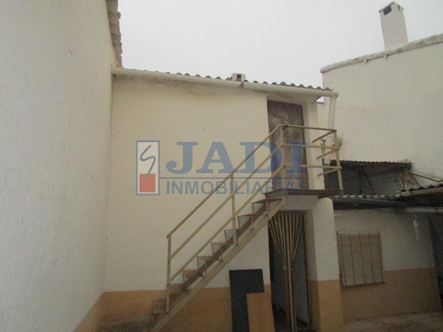 For sale of house in Valdepeñas