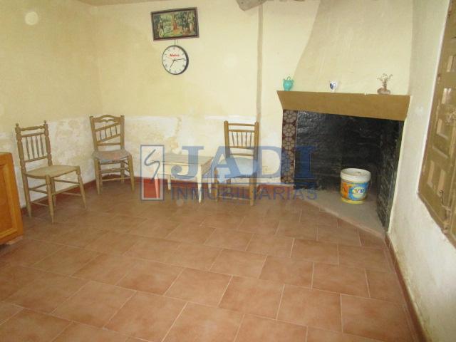 For sale of house in Valdepeñas